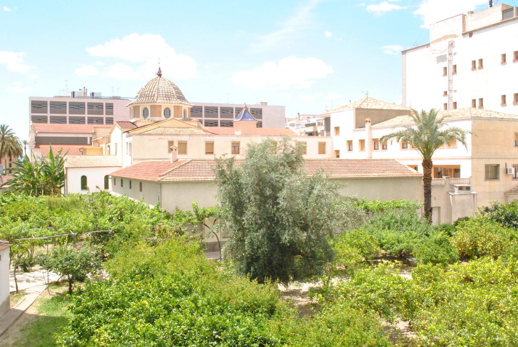 Hostal Rey Teodomiro Οριουέλα Εξωτερικό φωτογραφία